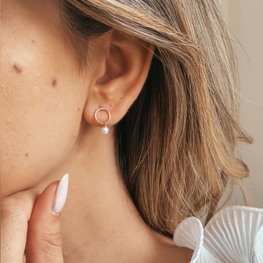 Boucles d'oreilles Mini Studs en or - Perles naturelles - Indira