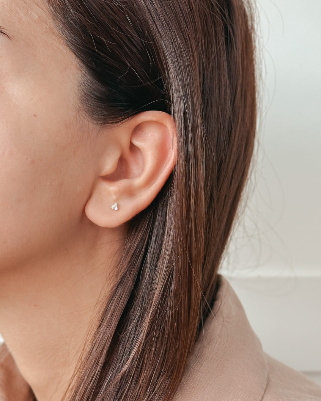Piercing labret en or jaune Petals - Zirconium - Indira