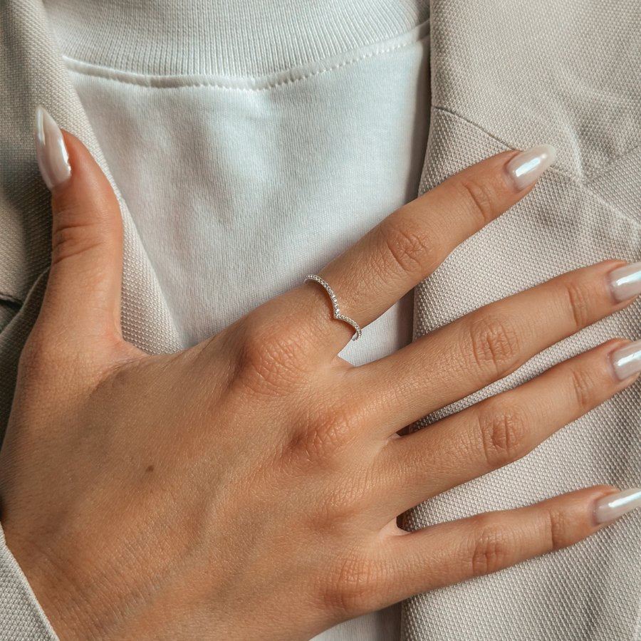 Bague en argent Simple V - Zirconium - Indira