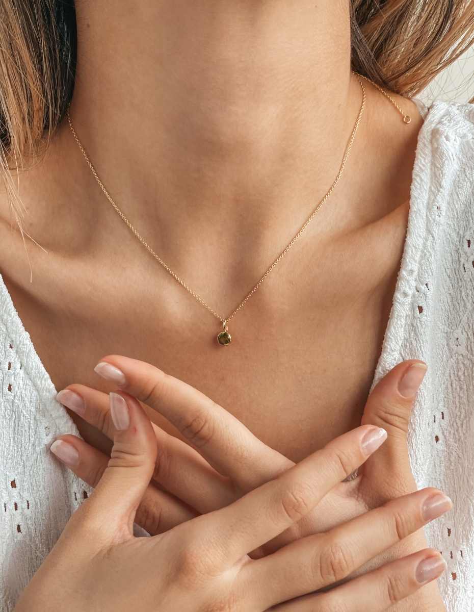 Collier en argent Birthstone Golden Août - Péridot - Indira