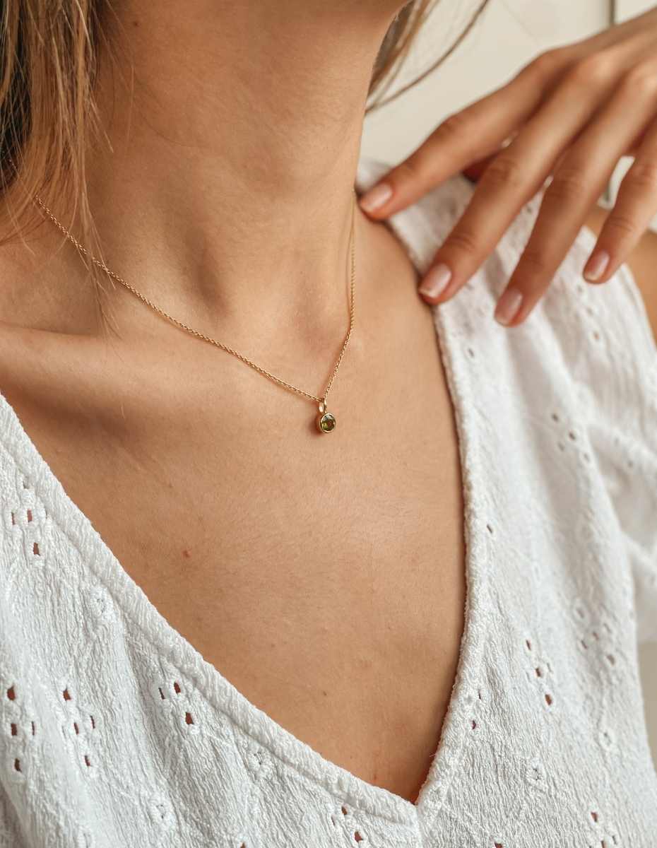 Collier en argent Birthstone Golden Août - Péridot - Indira