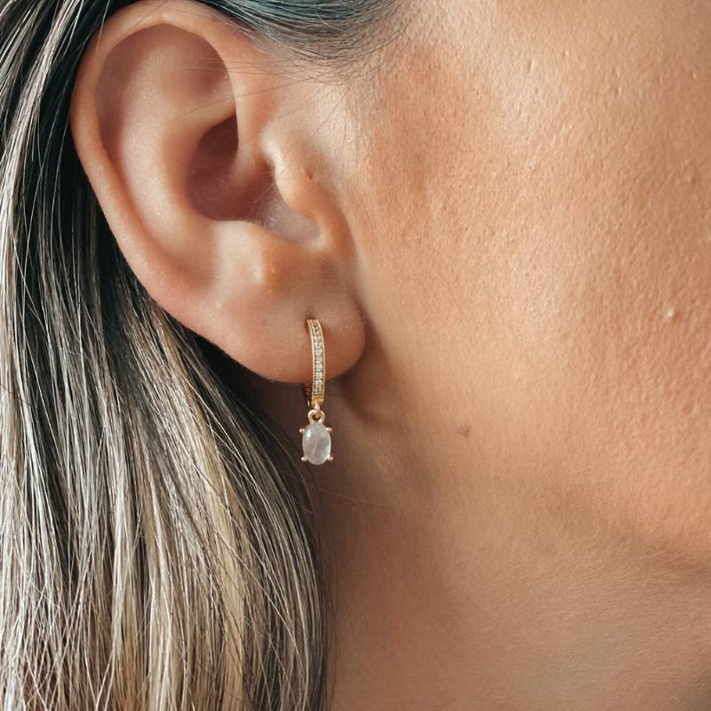 Boucles d'oreilles en argent Golden Gem Huggies - Quartz rose - Indira