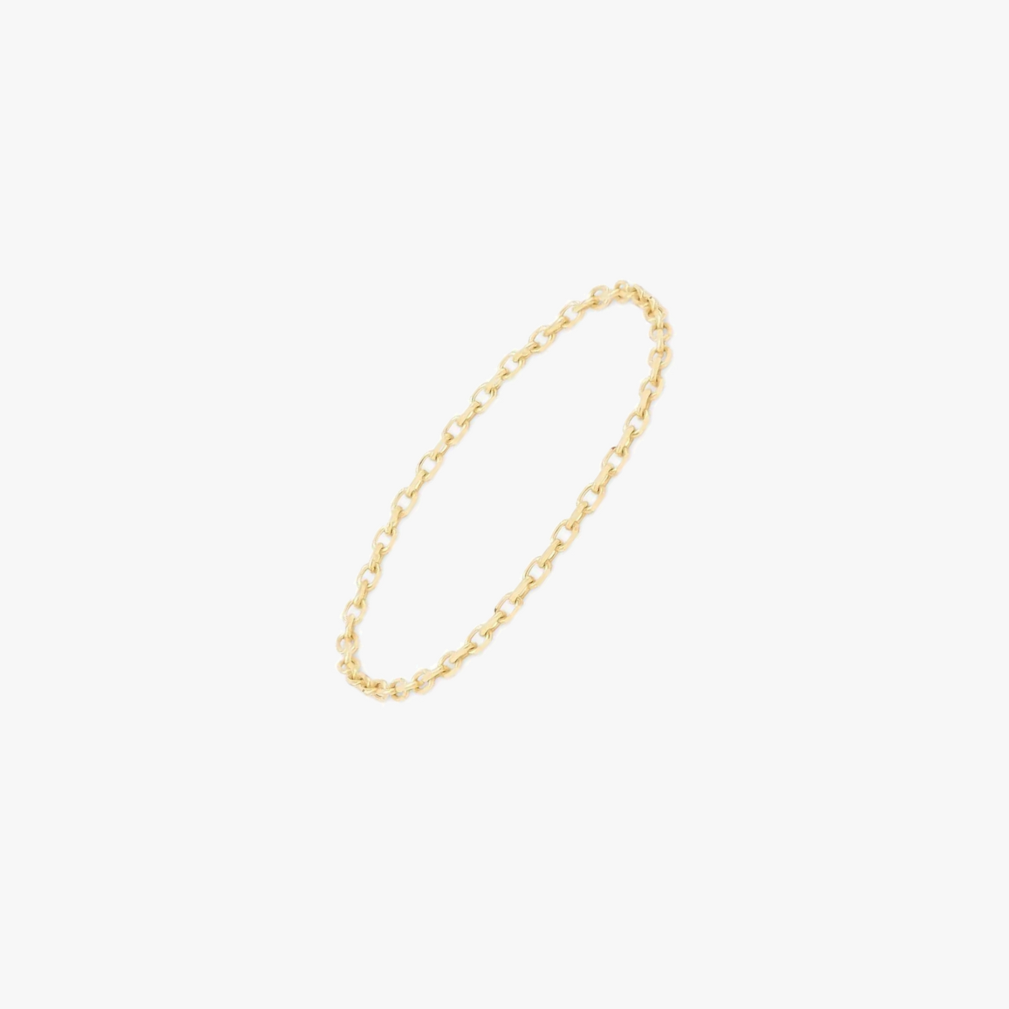 Bague chaîne en or 14K présentée sur un fond blanc.