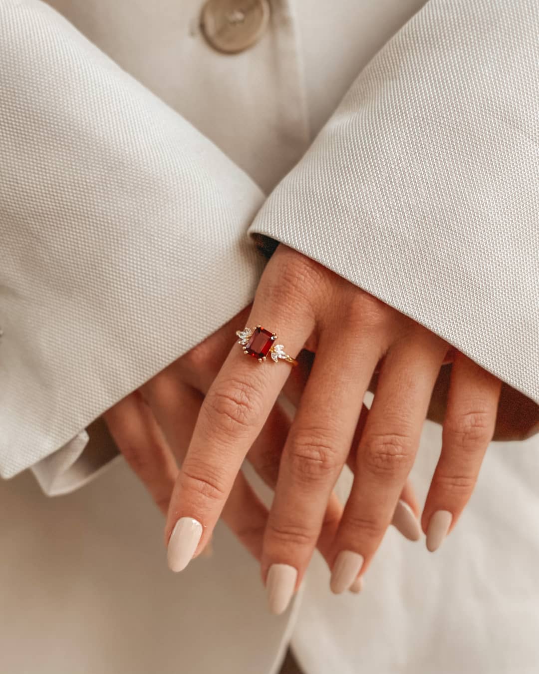 Bague en or Golden Faerie - Grenat - Indira