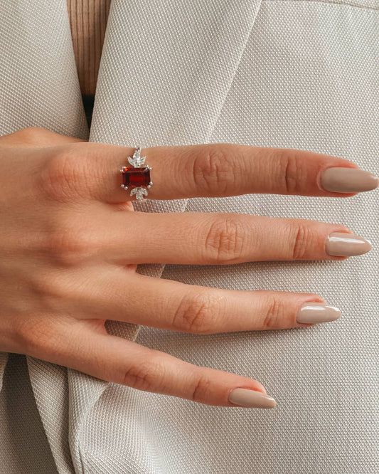 Inel din argint Faerie - Granat - Indira