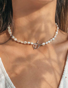 Colliers en perles naturelles