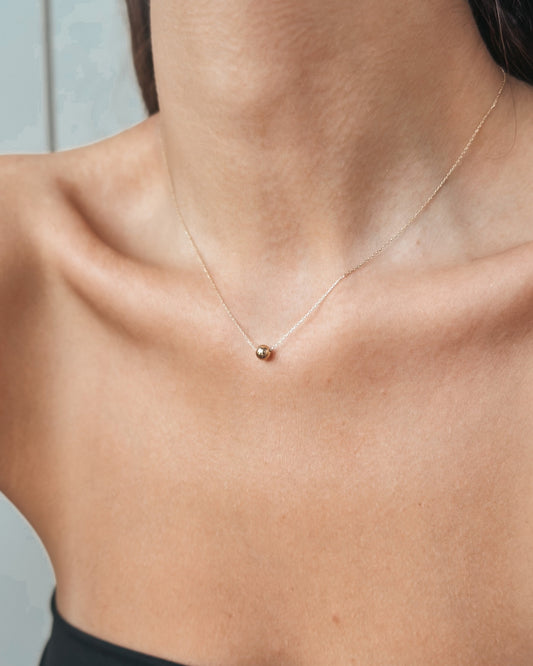 Collier Sphère Dorée en Or Jaune