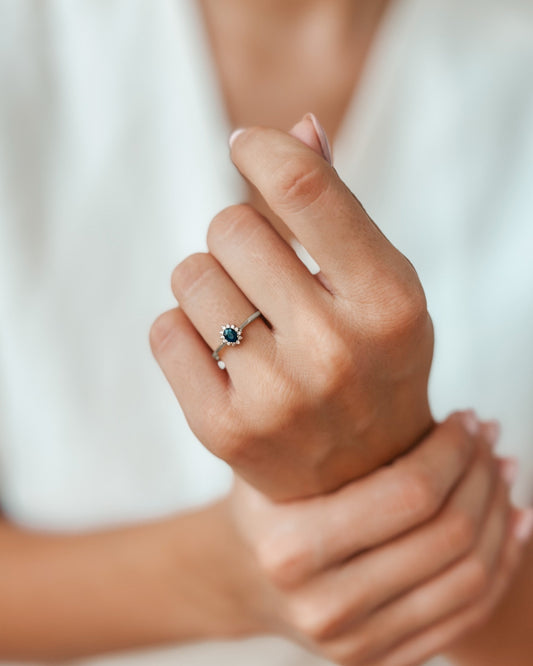 Bague Genn en Or Blanc - Saphir et Diamants